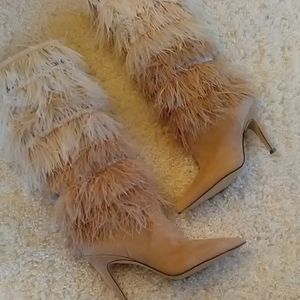 Ombre Feather Yeti Boot